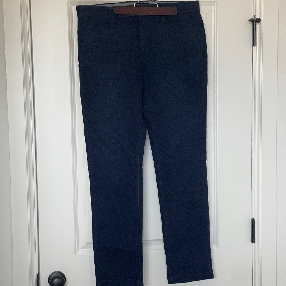Banana Republic - Fulton Pant (Never Worn. Tags Removed)